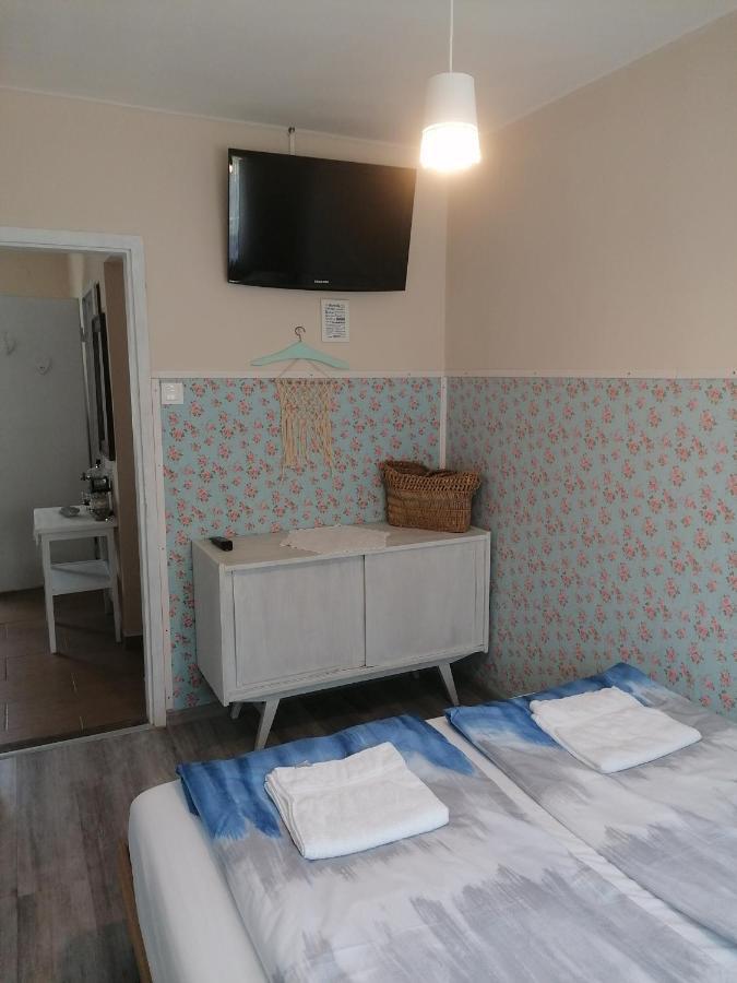 Menta Apartman Mezőkövesd Exterior foto